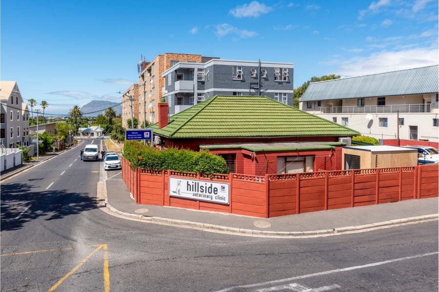 3 Bedroom Property for Sale in Wynberg Upper Western Cape